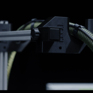 TOT! Adjustable hose holder