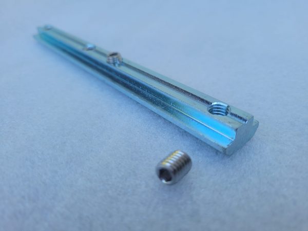 Linear connector for a10 mm groove.